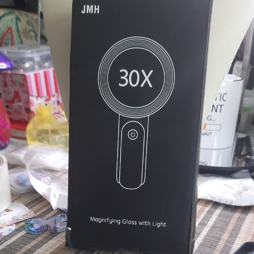 JMH 30X Magnifying Glass with Light - Black Boxed